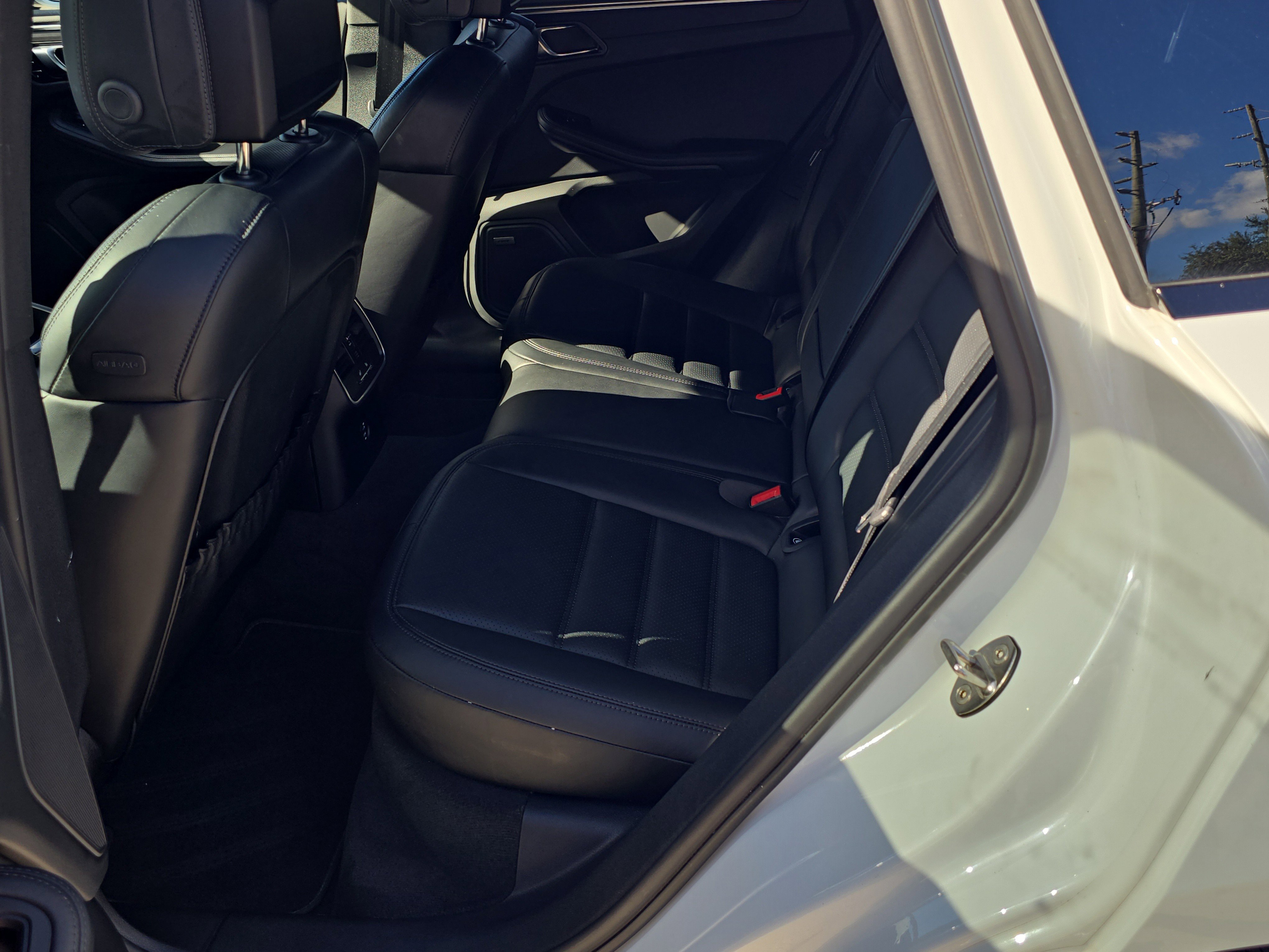 Used 2024 Porsche Macan GTS image 19