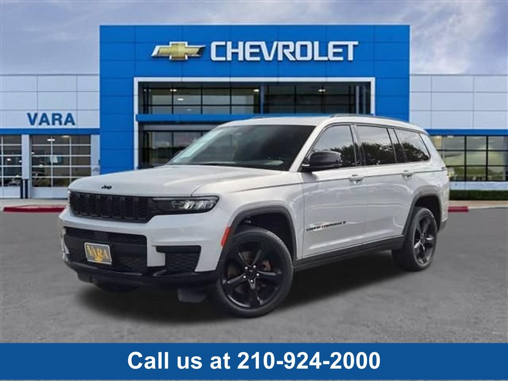 Used 2024 Jeep Grand Cherokee L Altitude RWD image 1