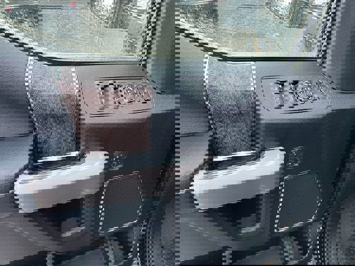 Used 2017 Ford F350 Lariat w/ Lariat Ultimate Package image 29