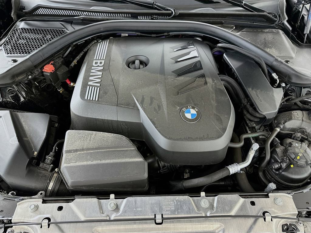 Used 2025 BMW 330i xDrive Sedan w/ Premium Package image 38