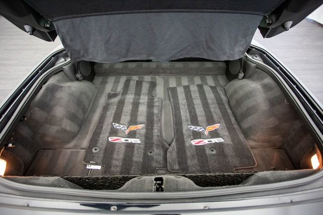 Used 2006 Chevrolet Corvette Z06 w/ Preferred Equipment Group image 34