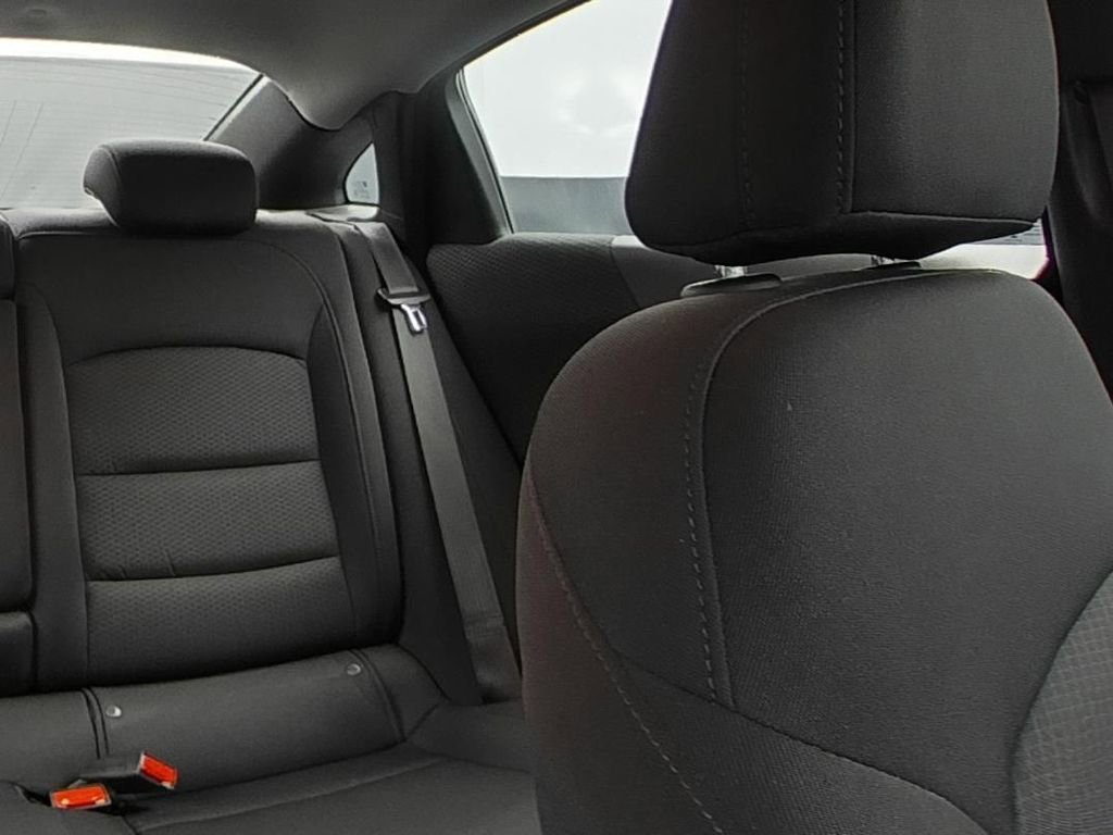 Used 2024 Chevrolet Malibu LT FWD image 11
