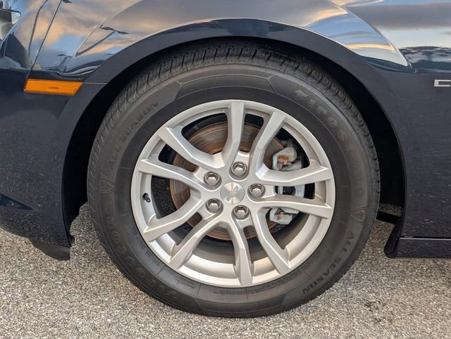 Used 2015 Chevrolet Camaro LT image 4