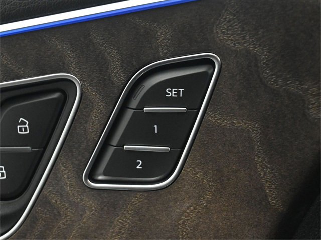 Used 2020 Audi Q8 Prestige w/ Prestige Package image 37