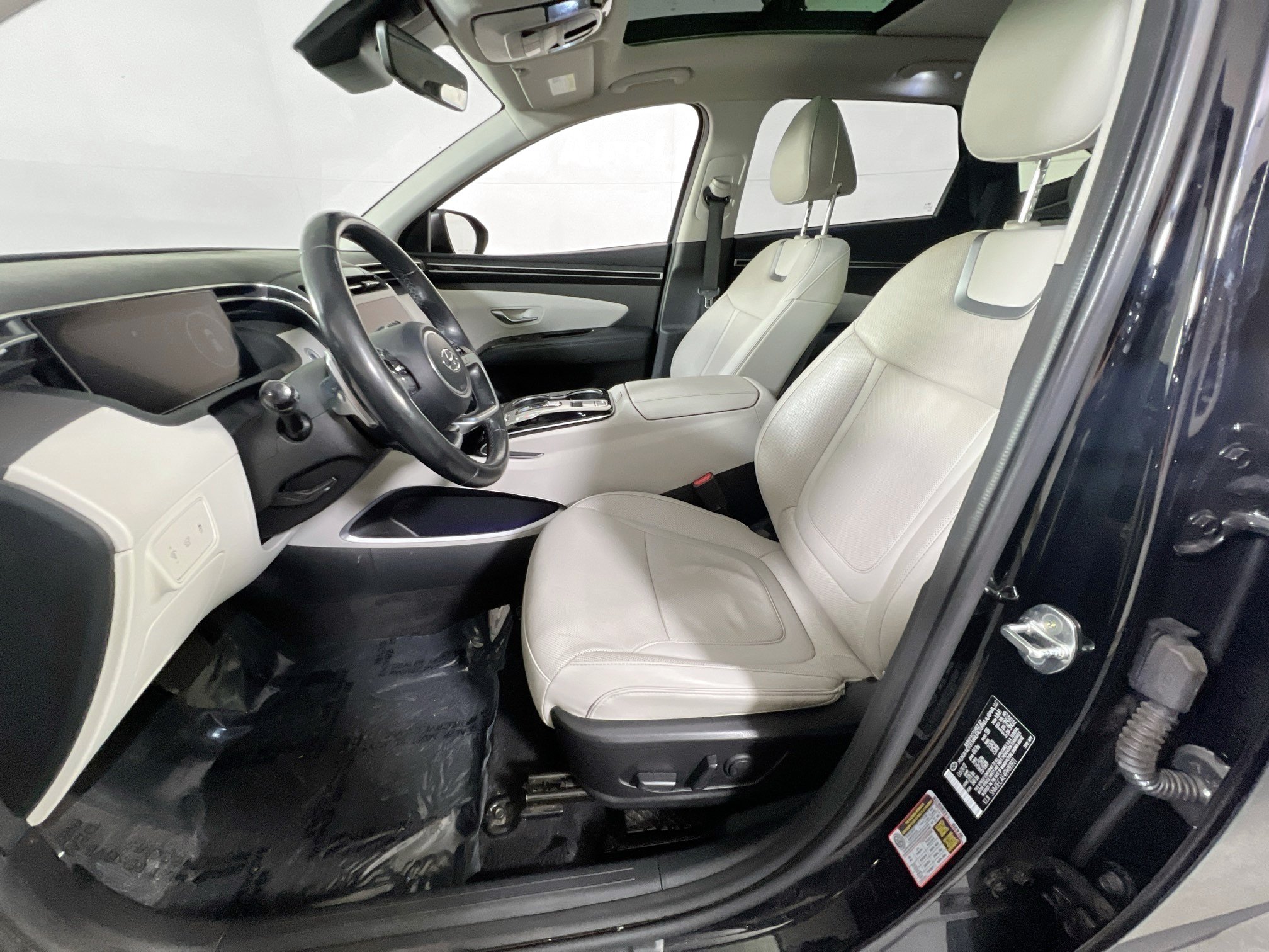 Used 2023 Hyundai Tucson Limited AWD/4WD image 22