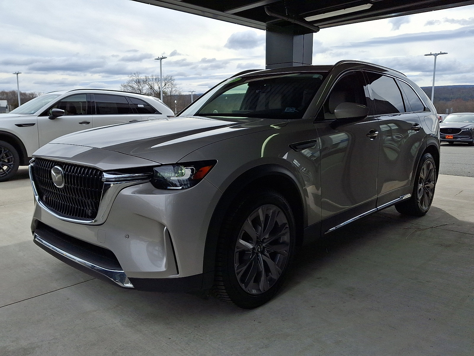 Used 2024 MAZDA CX-90 3.3 Turbo w/ Premium Package image 3