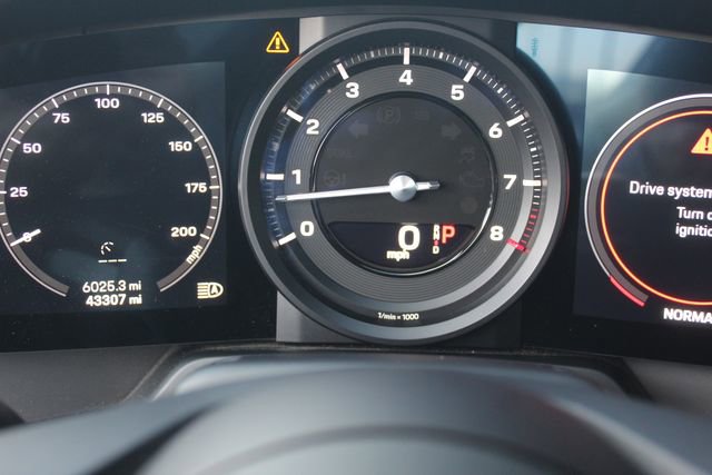 Certified 2021 Porsche 911 Carrera image 18