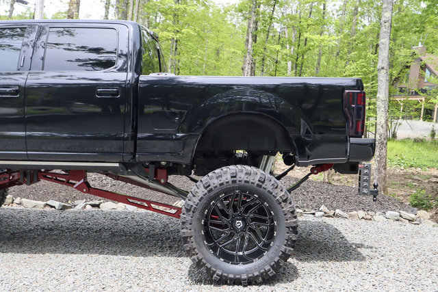 Used 2017 Ford F250 Platinum w/ Platinum Ultimate Package AWD/4WD image 5