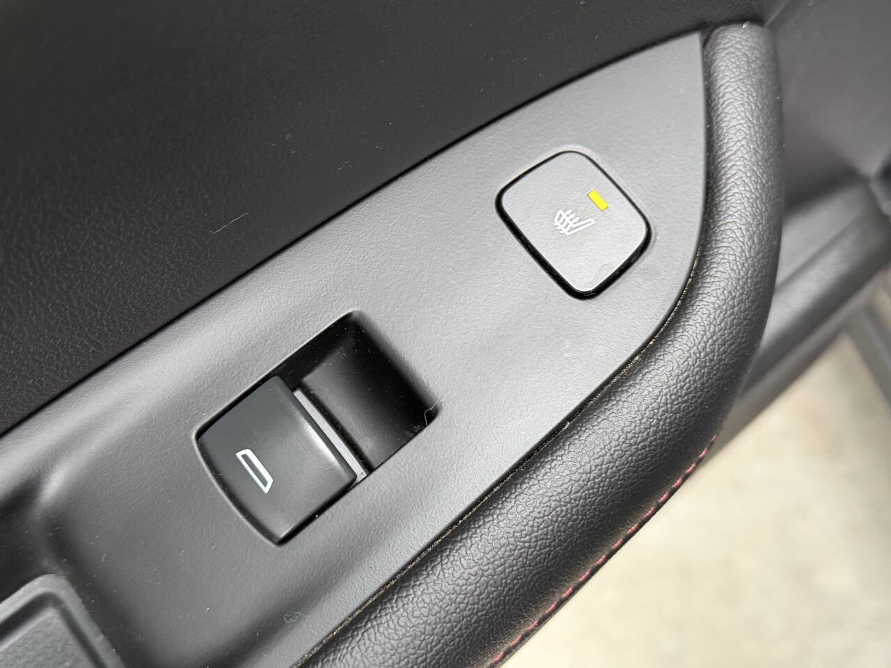 Used 2022 Chevrolet Blazer RS AWD/4WD image 34