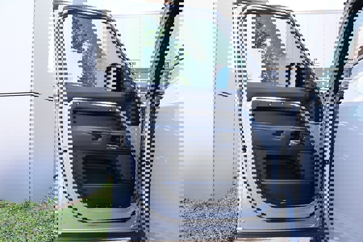 Used 2020 Land Rover Defender 110 X image 44