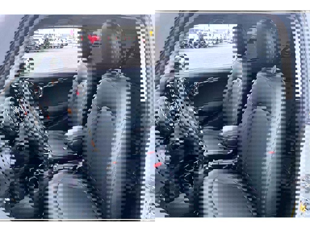 Used 2020 MINI Cooper 2-Door Hardtop image 27