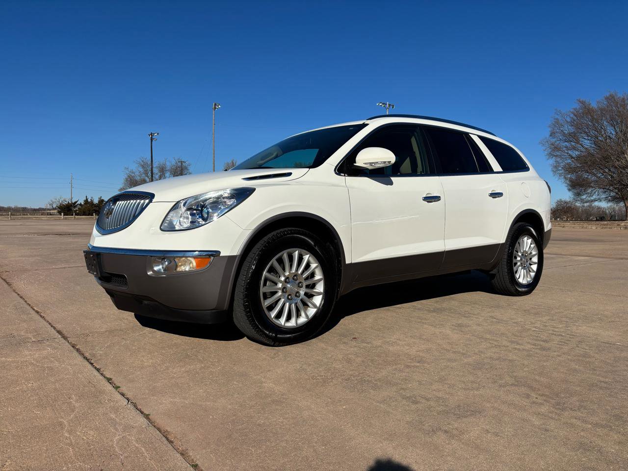 Used 2012 Buick Enclave Leather image 2
