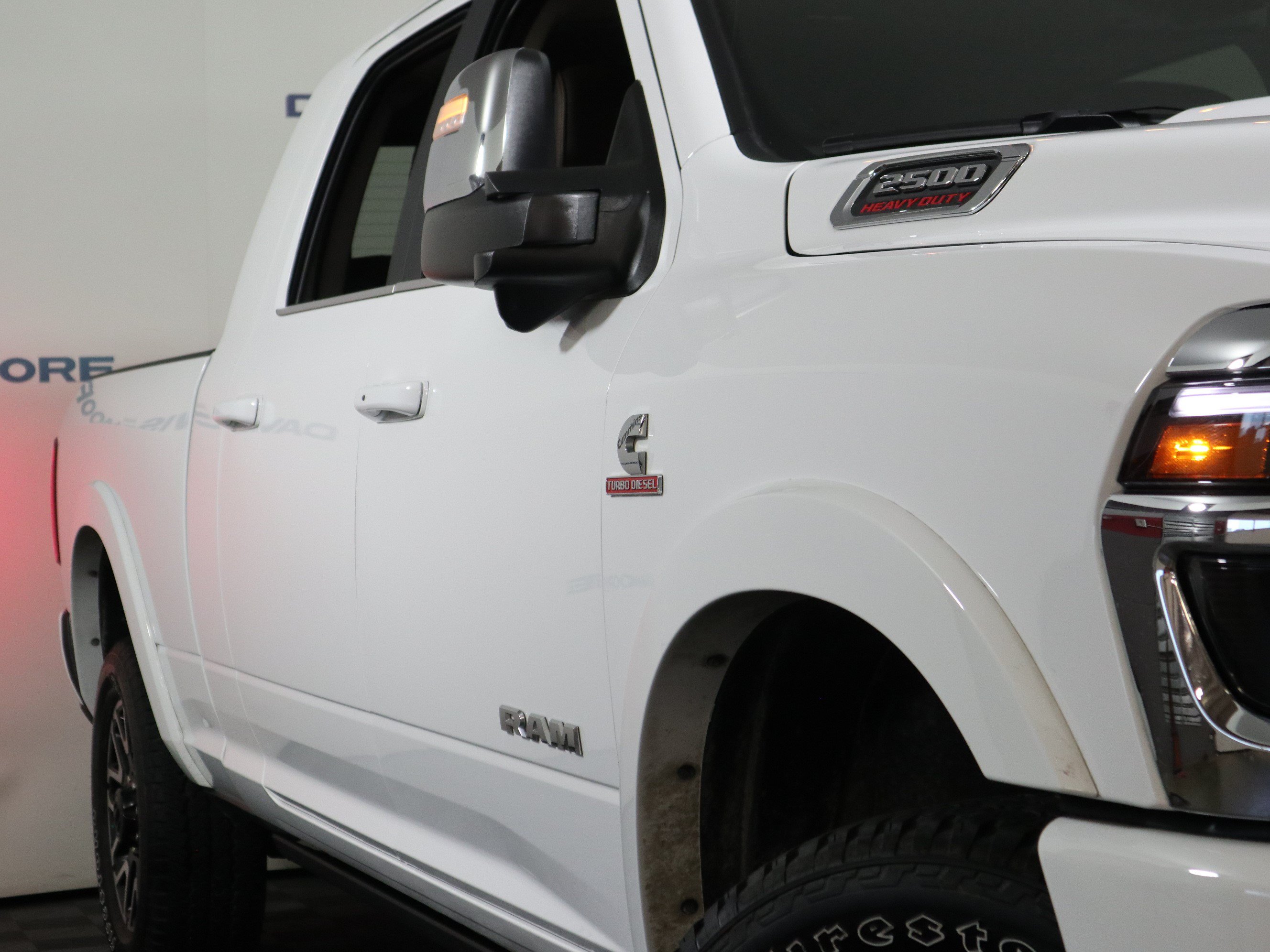 Used 2025 RAM 2500 Limited AWD/4WD image 3