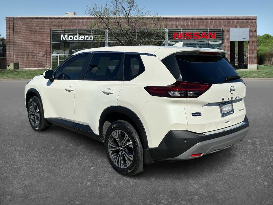 Certified 2023 Nissan Rogue SV image 2
