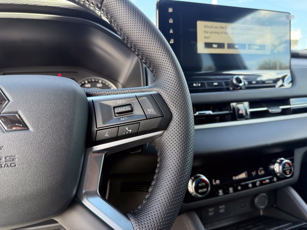 New 2026 Mitsubishi Outlander LE FWD image 21