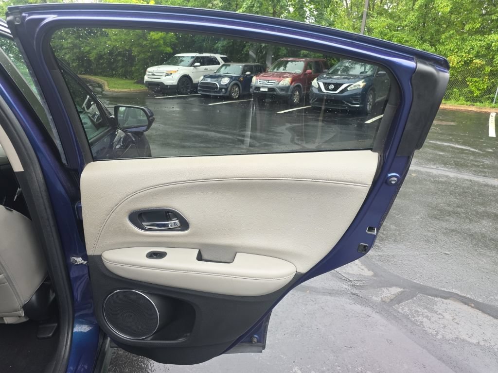 Used 2017 Honda HR-V EX-L image 27