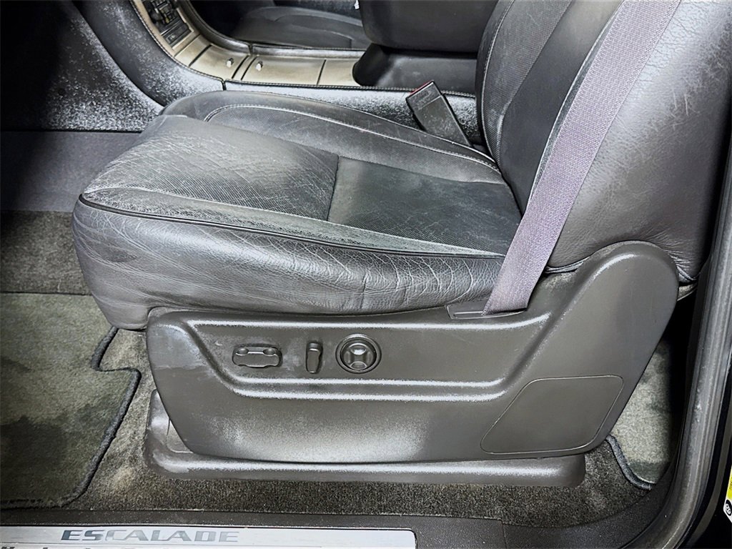 Used 2012 Cadillac Escalade ESV Platinum image 18