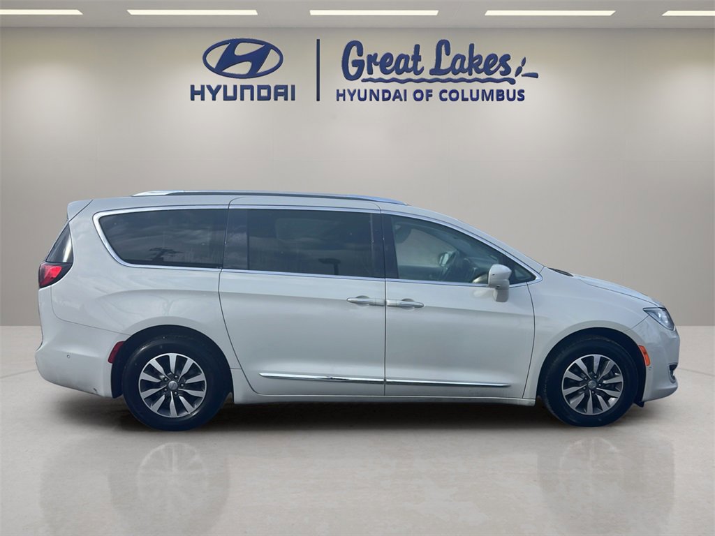 Used 2020 Chrysler Pacifica Touring-L Plus w/ Advanced Safetytec Group image 6