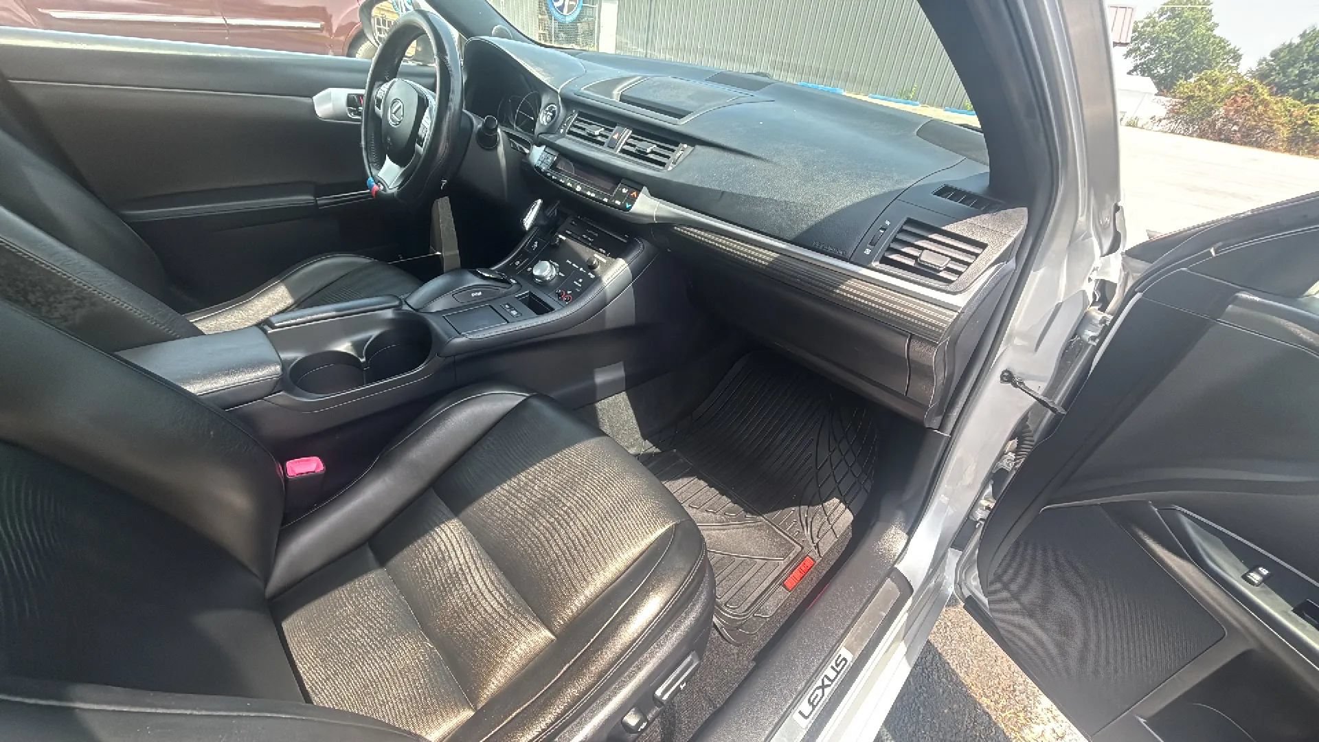 Used 2013 Lexus CT 200h w/ F Sport Pkg w/Nuluxe Trim FWD image 22