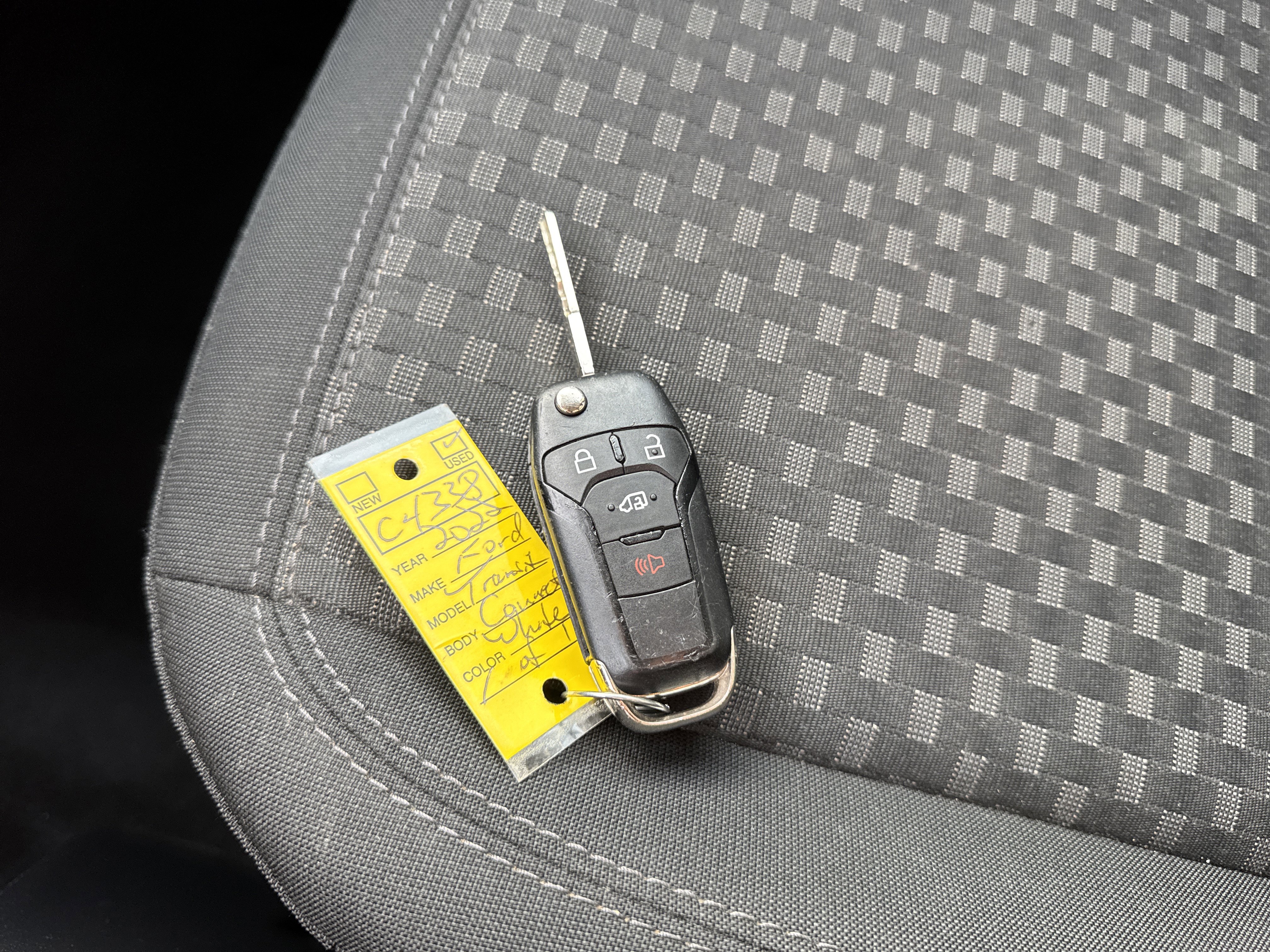 Used 2022 Ford Transit Connect XLT image 25