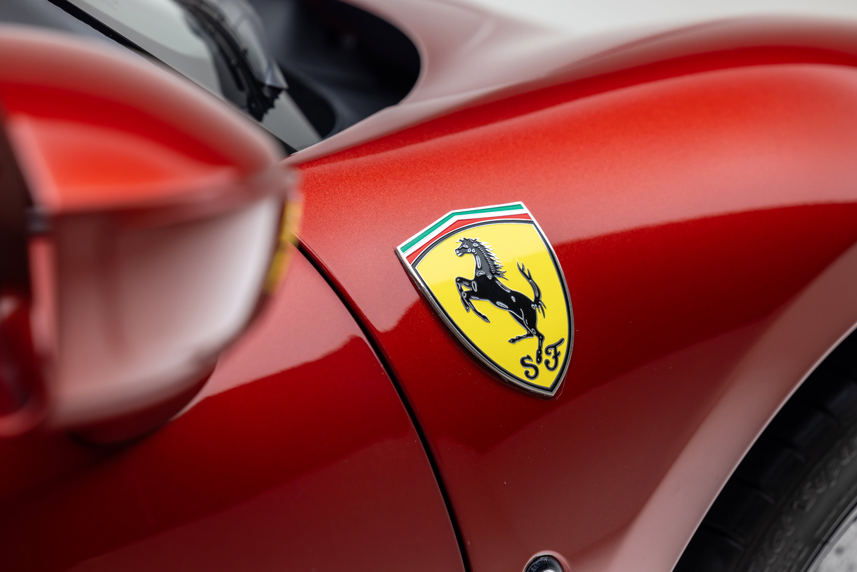 Certified 2022 Ferrari F8 Tributo RWD image 25