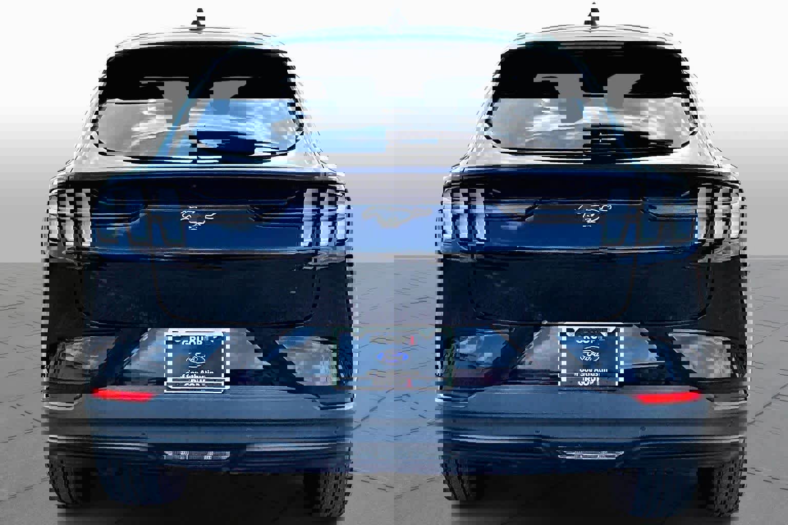 Used 2023 Ford Mustang Mach-E Select image 4