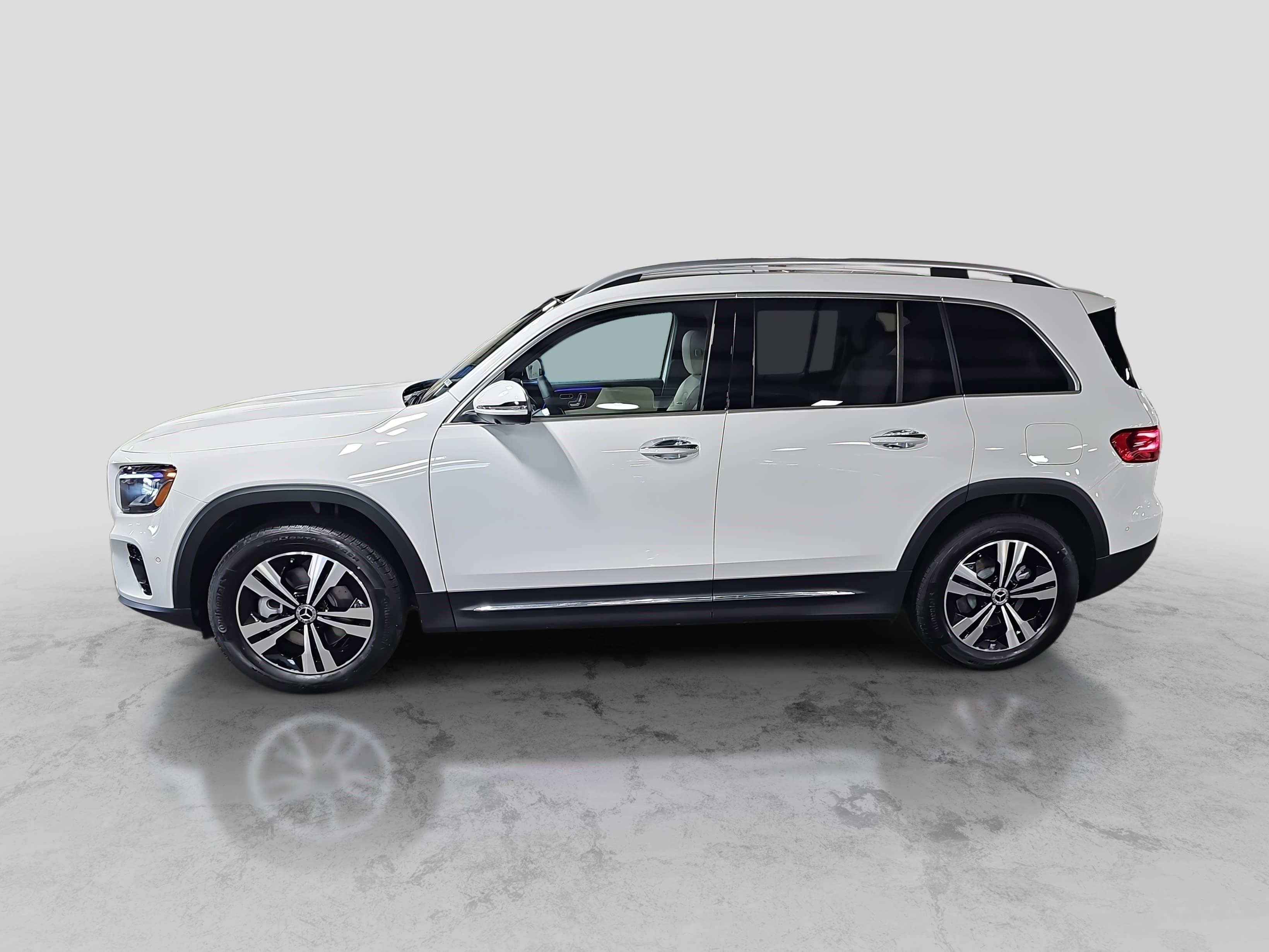 New 2026 Mercedes-Benz GLB 250 image 8