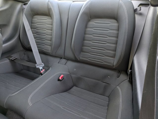 Used 2015 Ford Mustang Coupe RWD image 17
