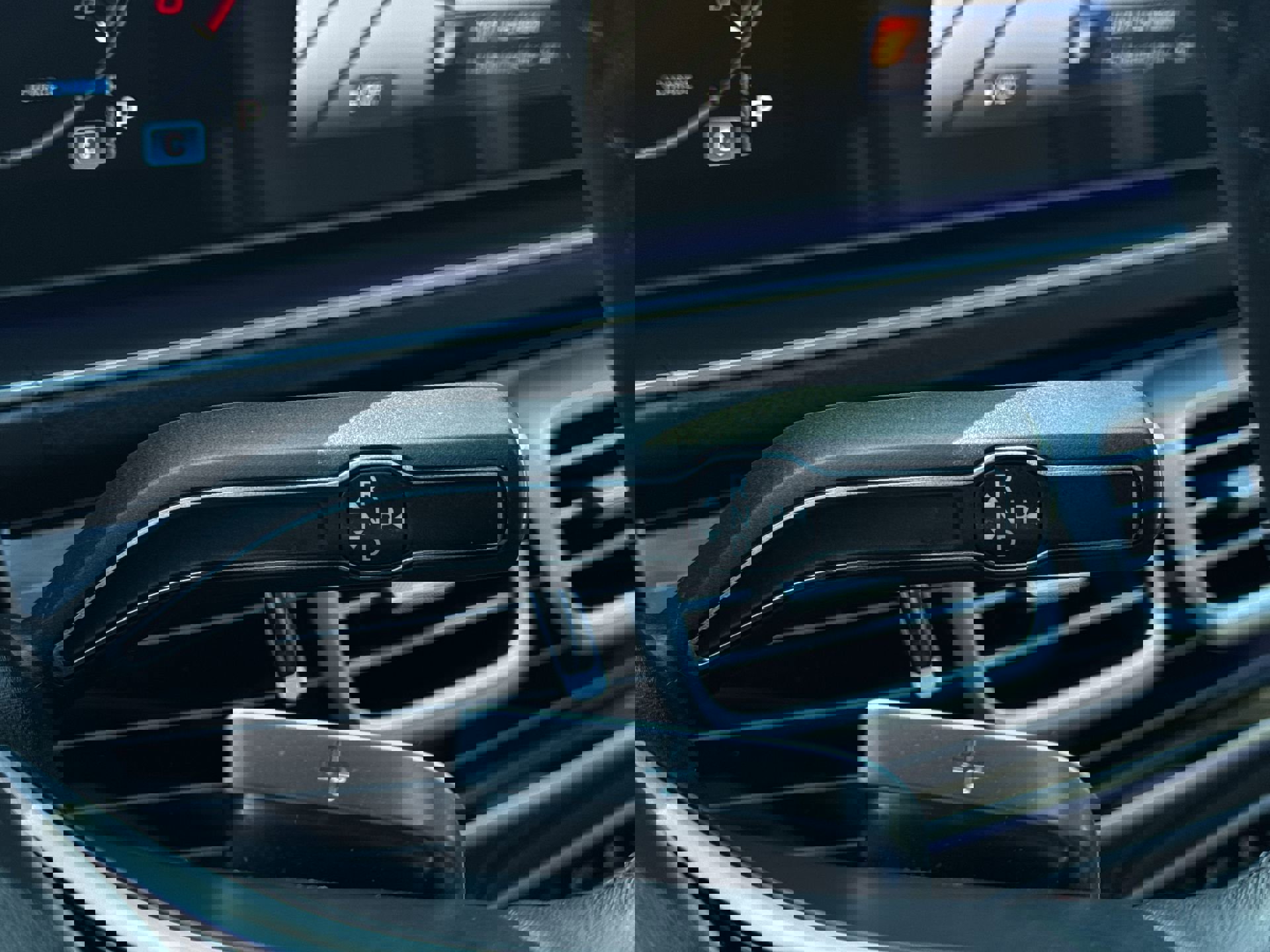 Used 2024 Mercedes-Benz GLE 350 4MATIC image 16