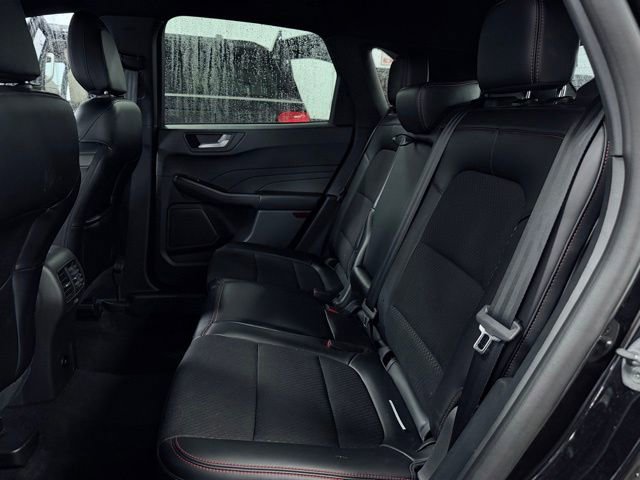 Used 2025 Ford Escape ST-Line AWD/4WD image 18
