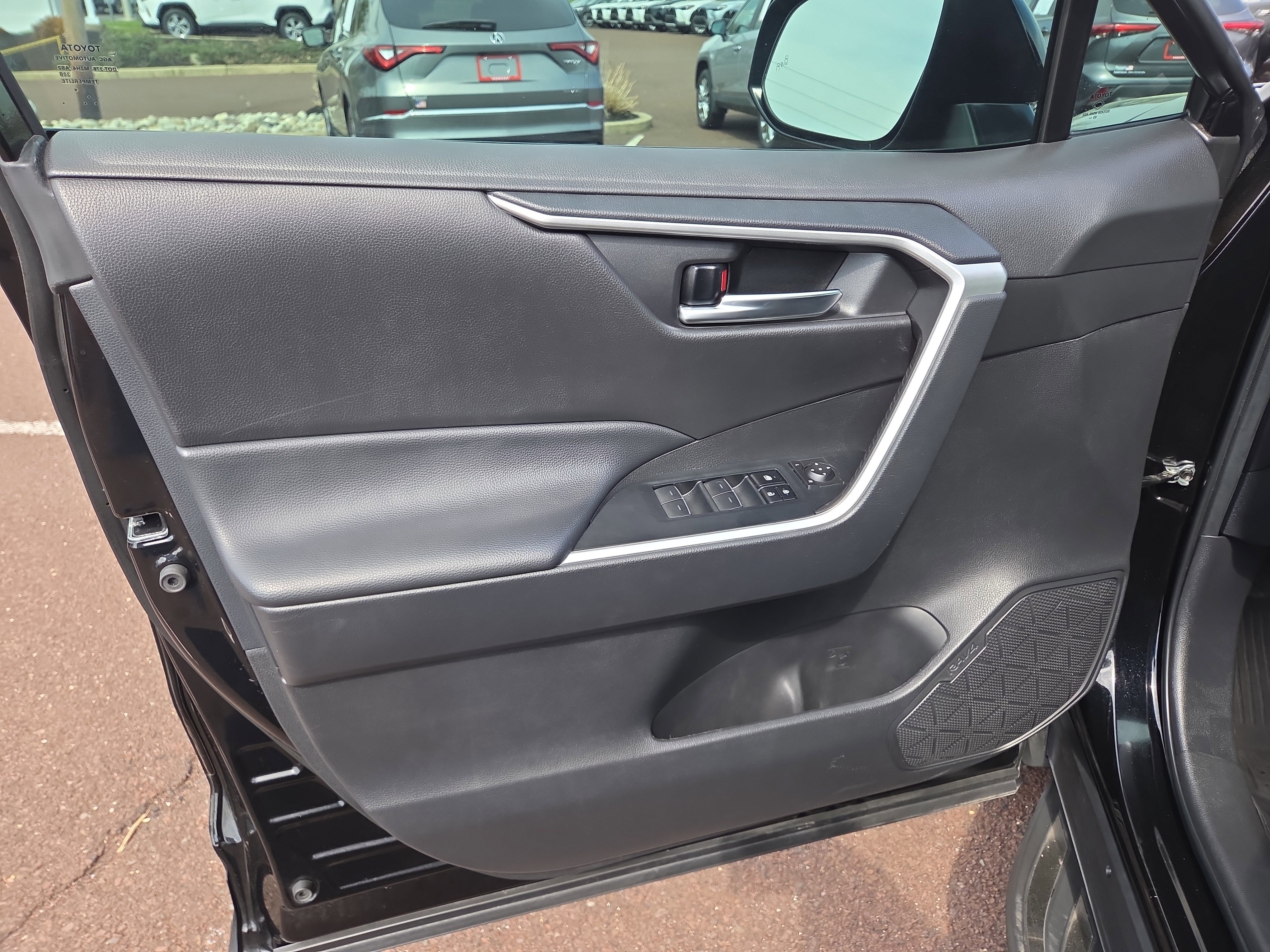 Certified 2024 Toyota RAV4 SE w/ Weather Package AWD/4WD image 14