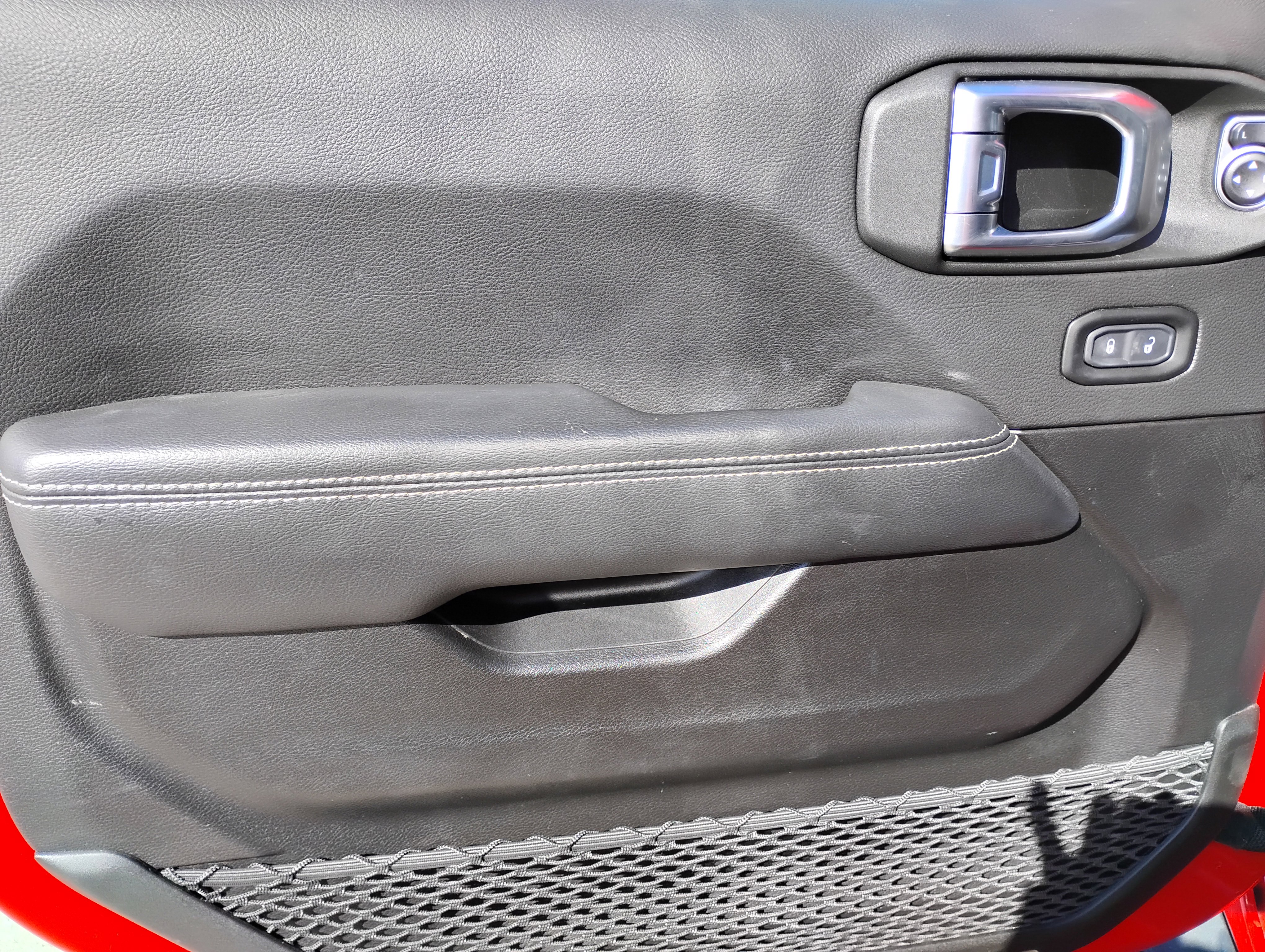 Used 2022 Jeep Wrangler Unlimited Sahara w/ Cold Weather Group image 15