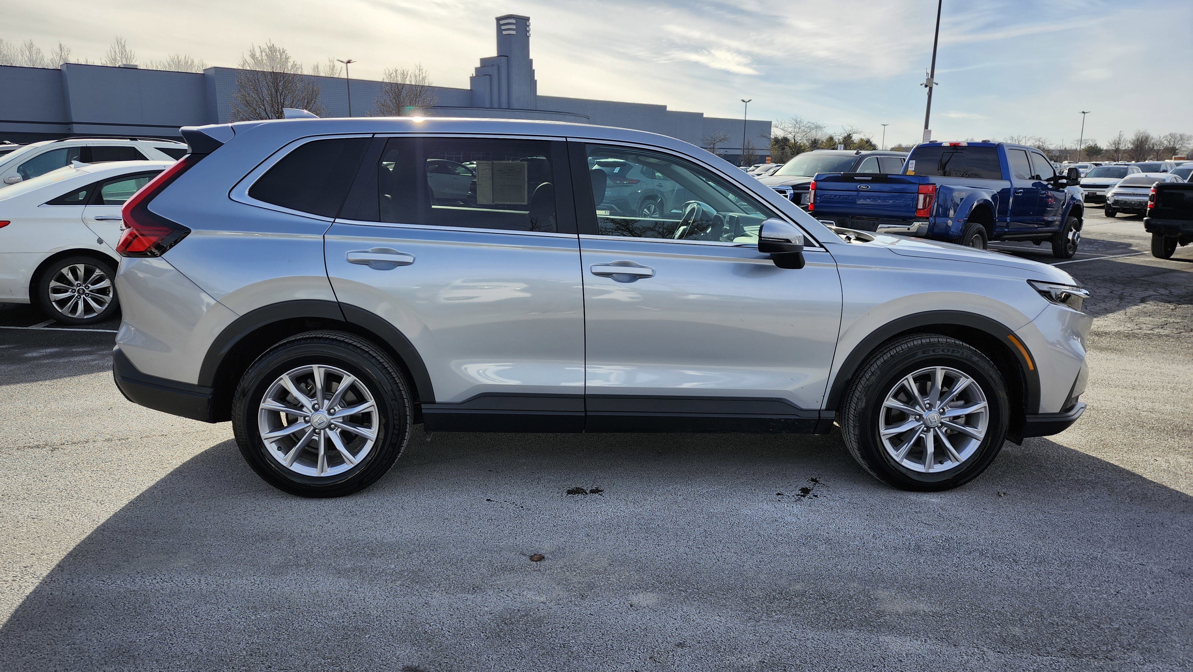 Used 2023 Honda CR-V EX-L image 18