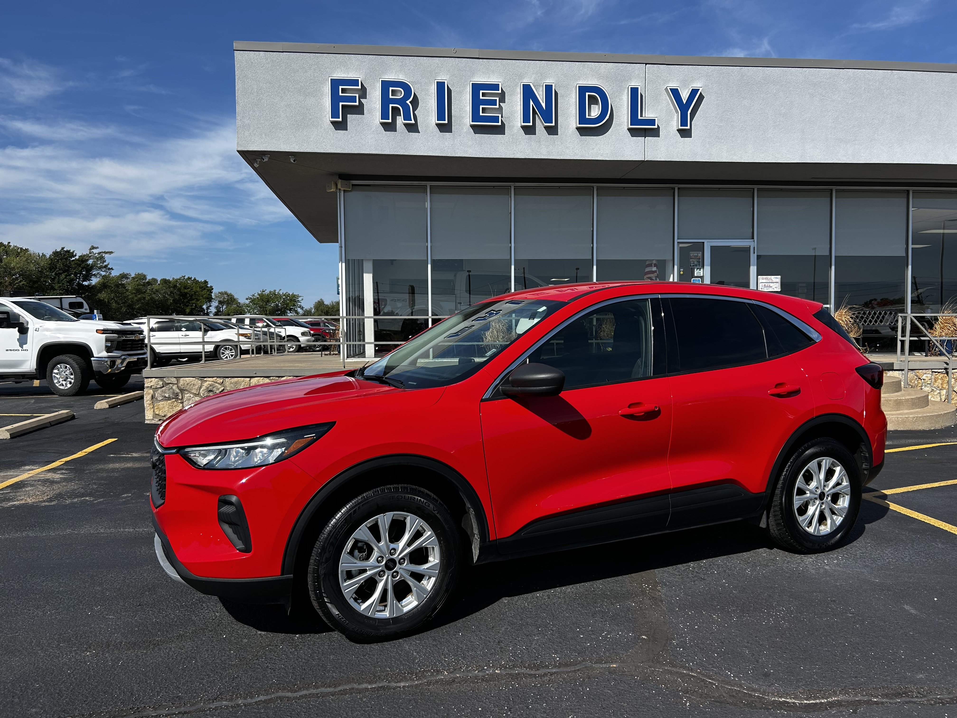 Used 2024 Ford Escape Active AWD/4WD image 2
