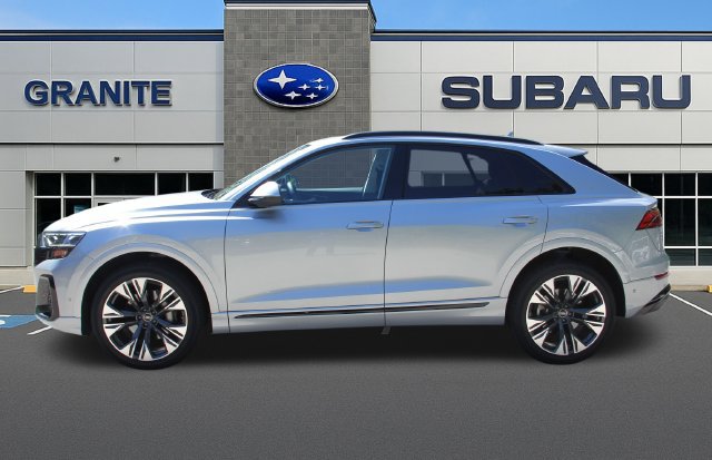 Used 2024 Audi Q8 Premium Plus AWD/4WD image 5