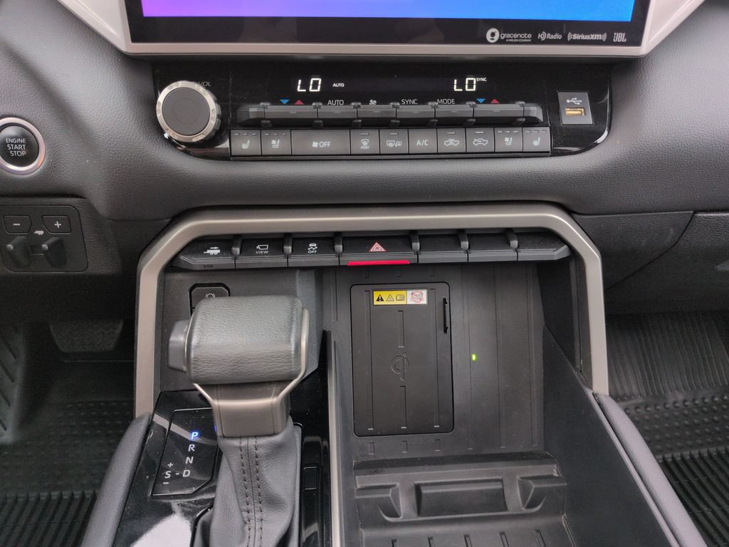 Used 2023 Toyota Tundra Limited AWD/4WD image 18