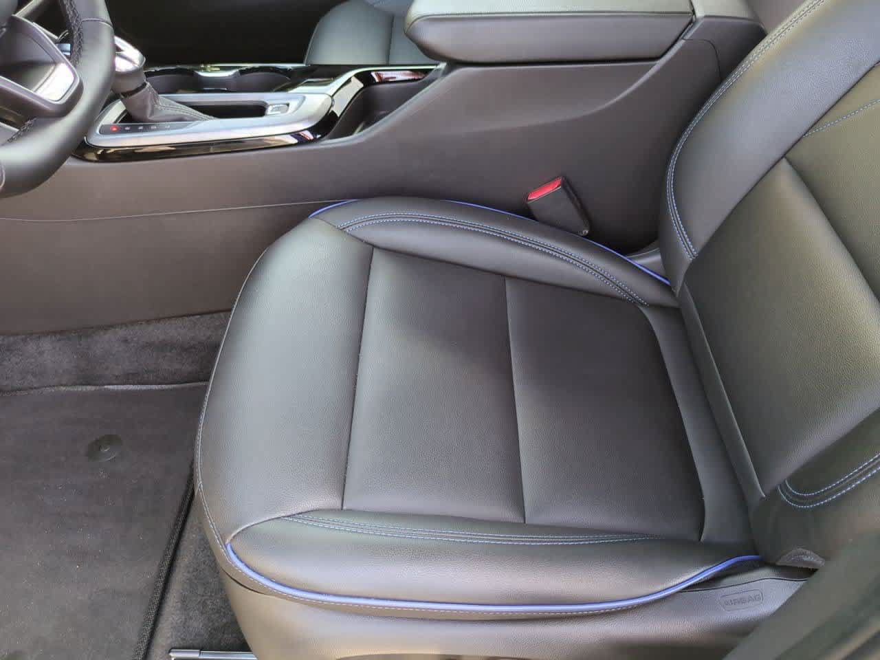 Used 2024 Buick Envista Sport Touring w/ Convenience I Package FWD image 16