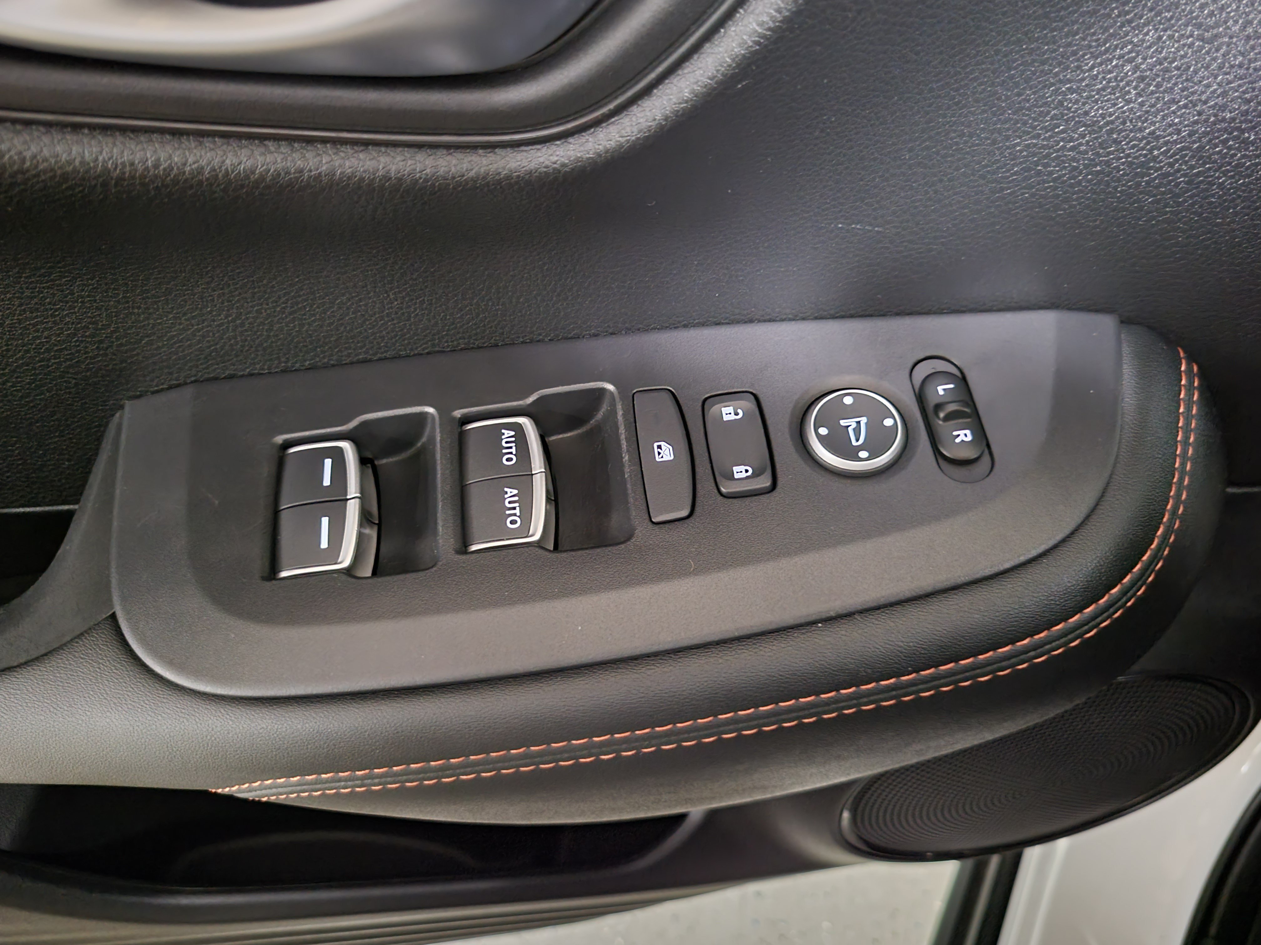 Used 2025 Honda HR-V Sport image 20