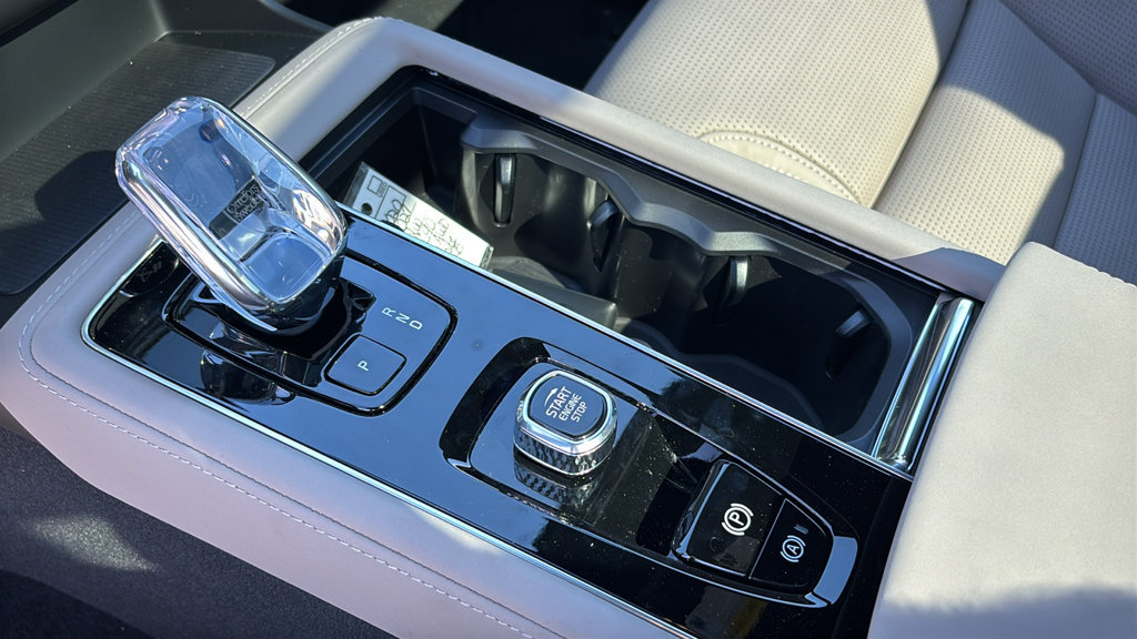 New 2027 Volvo XC90 B6 Ultra AWD/4WD image 23