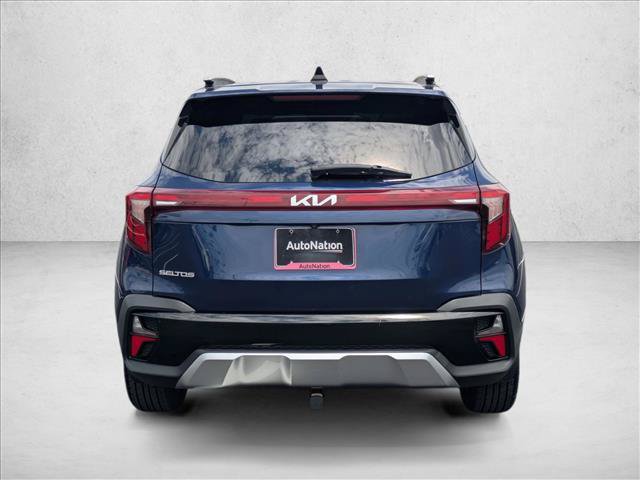 Used 2024 Kia Seltos EX FWD image 7