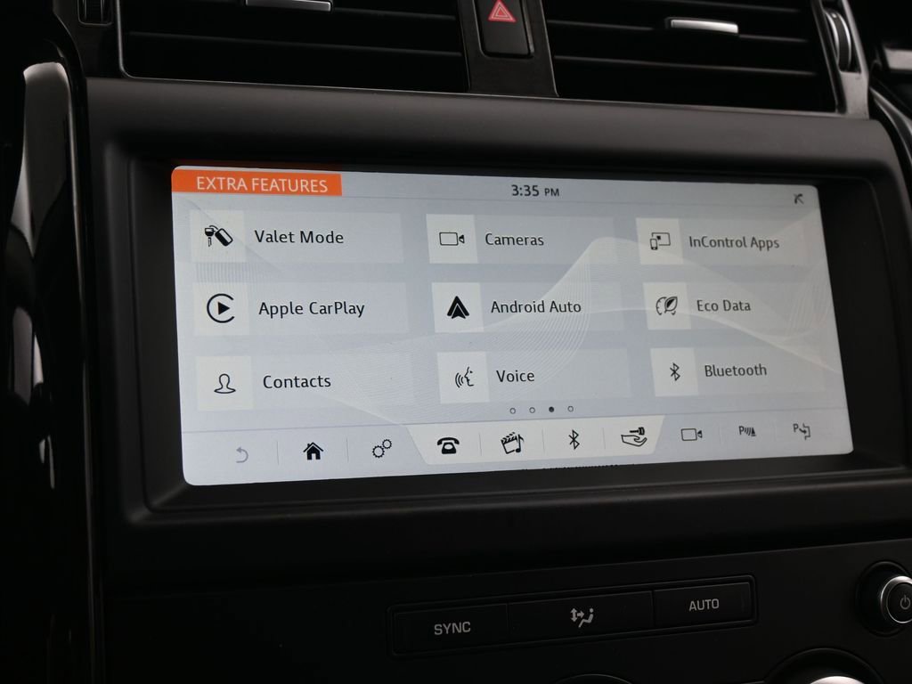 Used 2020 Land Rover Discovery SE image 18