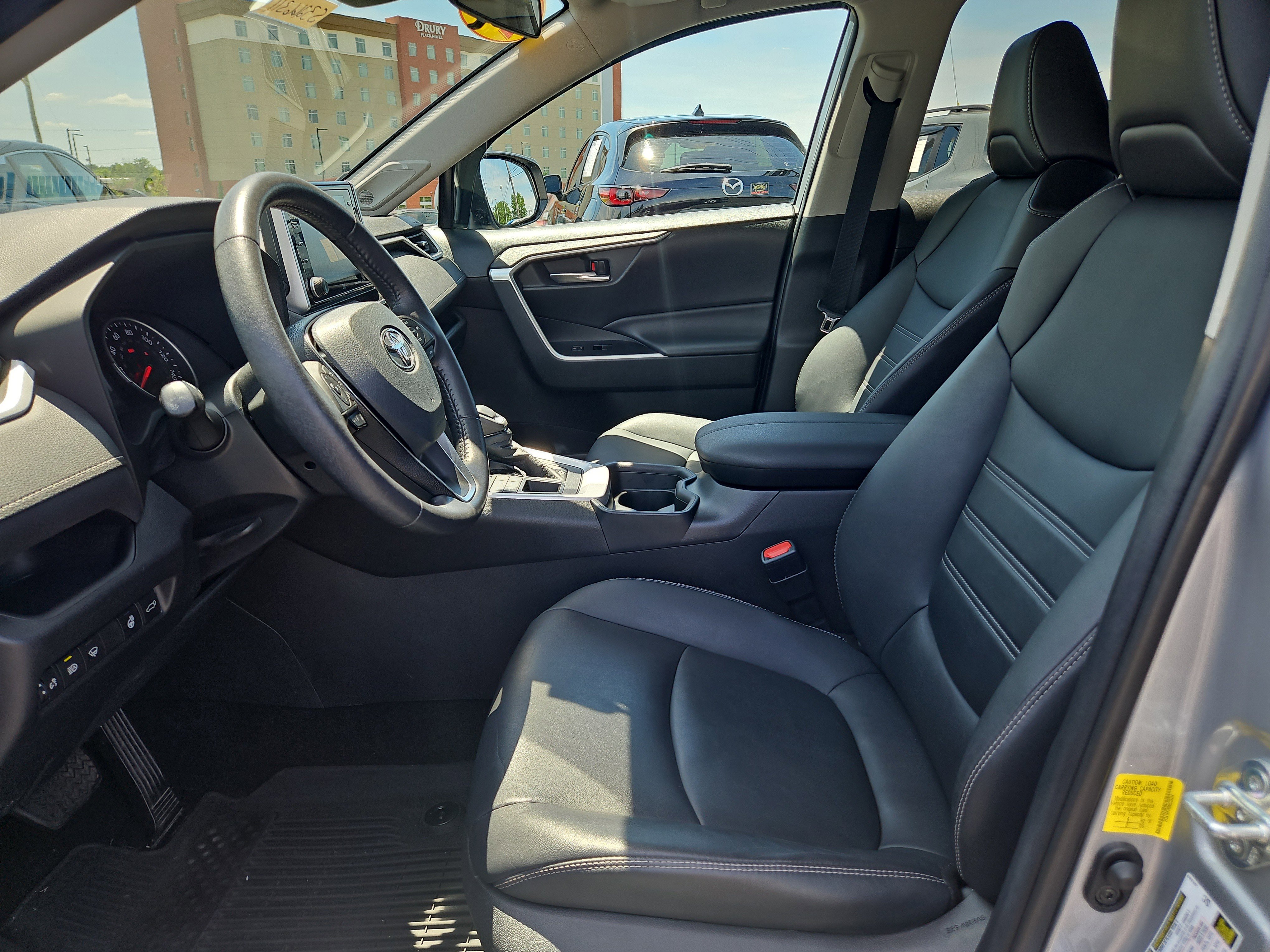 Used 2021 Toyota RAV4 XLE Premium AWD/4WD image 15