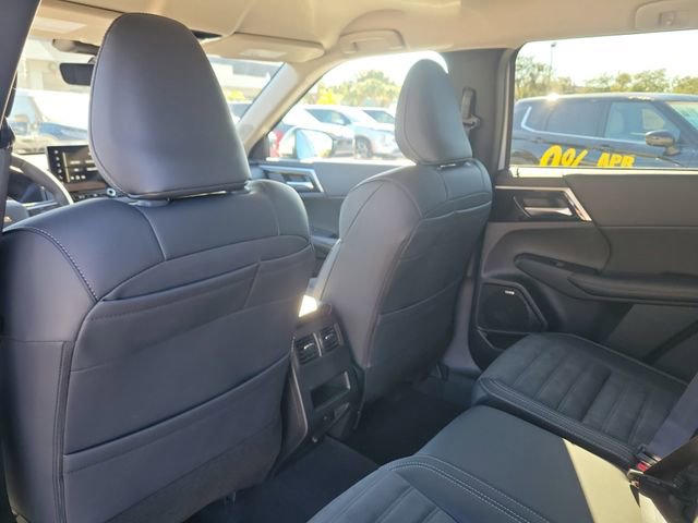 New 2026 Mitsubishi Outlander SE FWD image 15