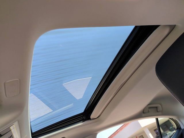 Used 2024 Lexus ES 300h w/ Premium Package image 28