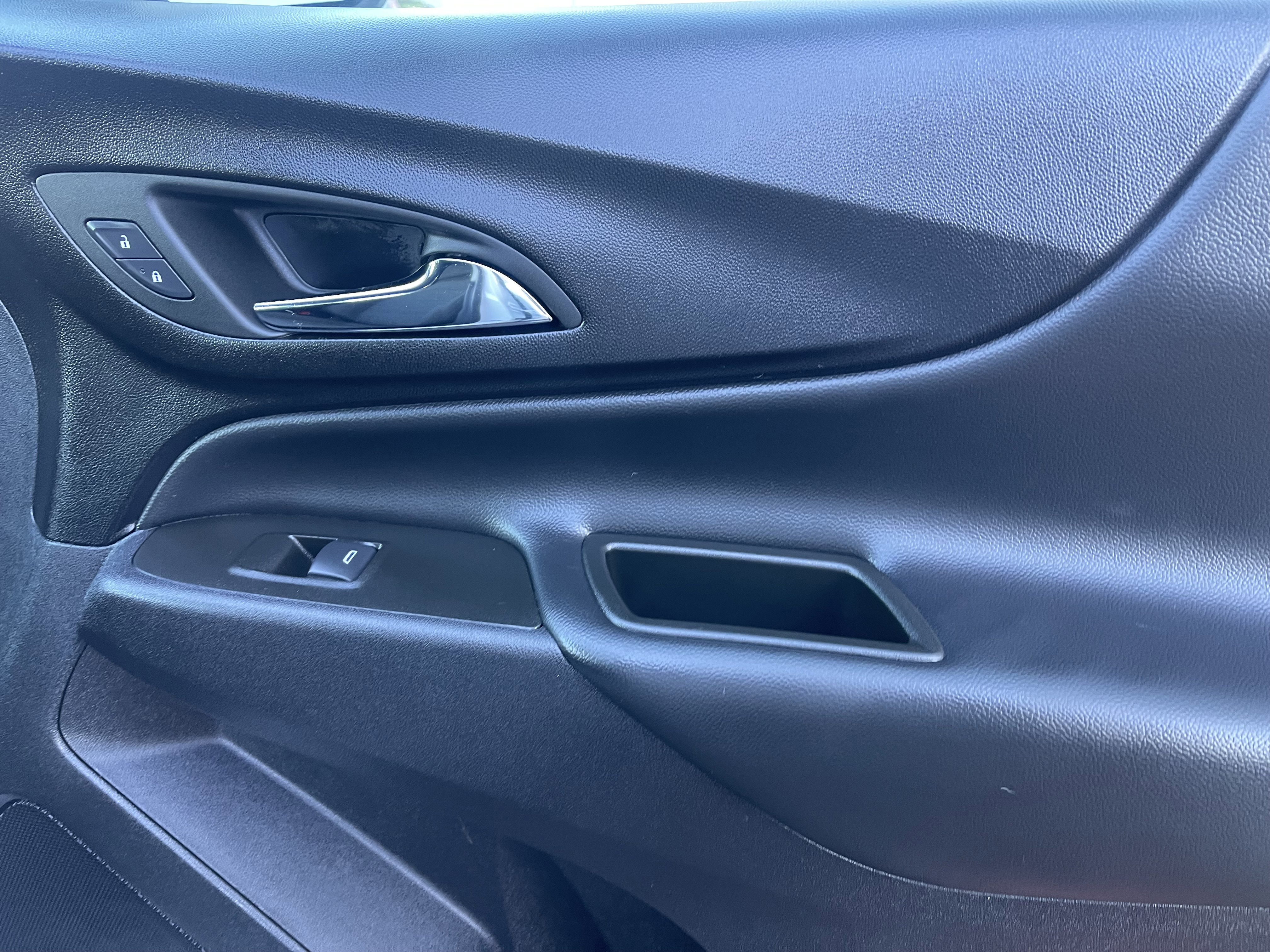 Used 2024 Chevrolet Equinox LT image 28