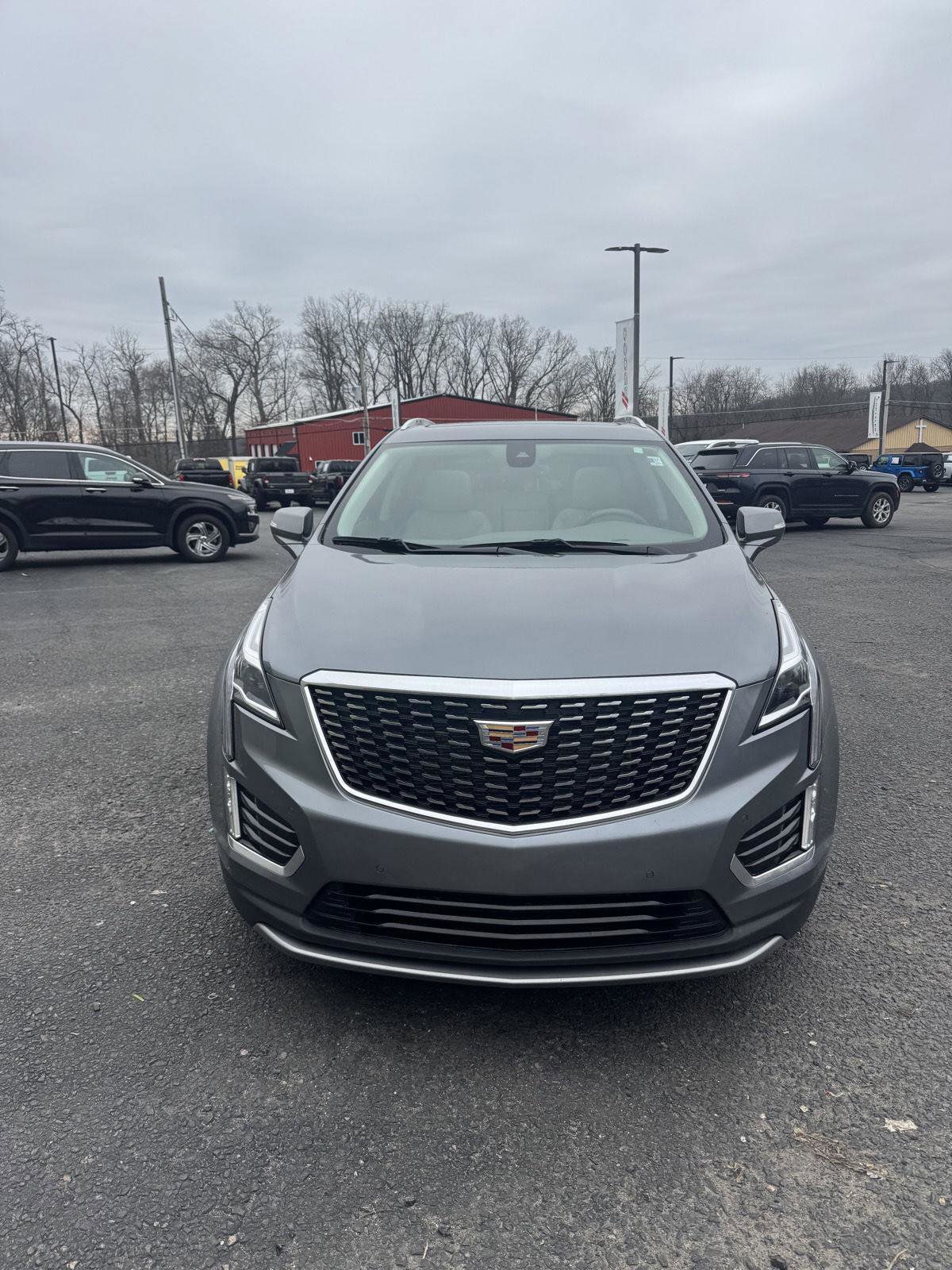 Used 2022 Cadillac XT5 Premium Luxury AWD/4WD image 3