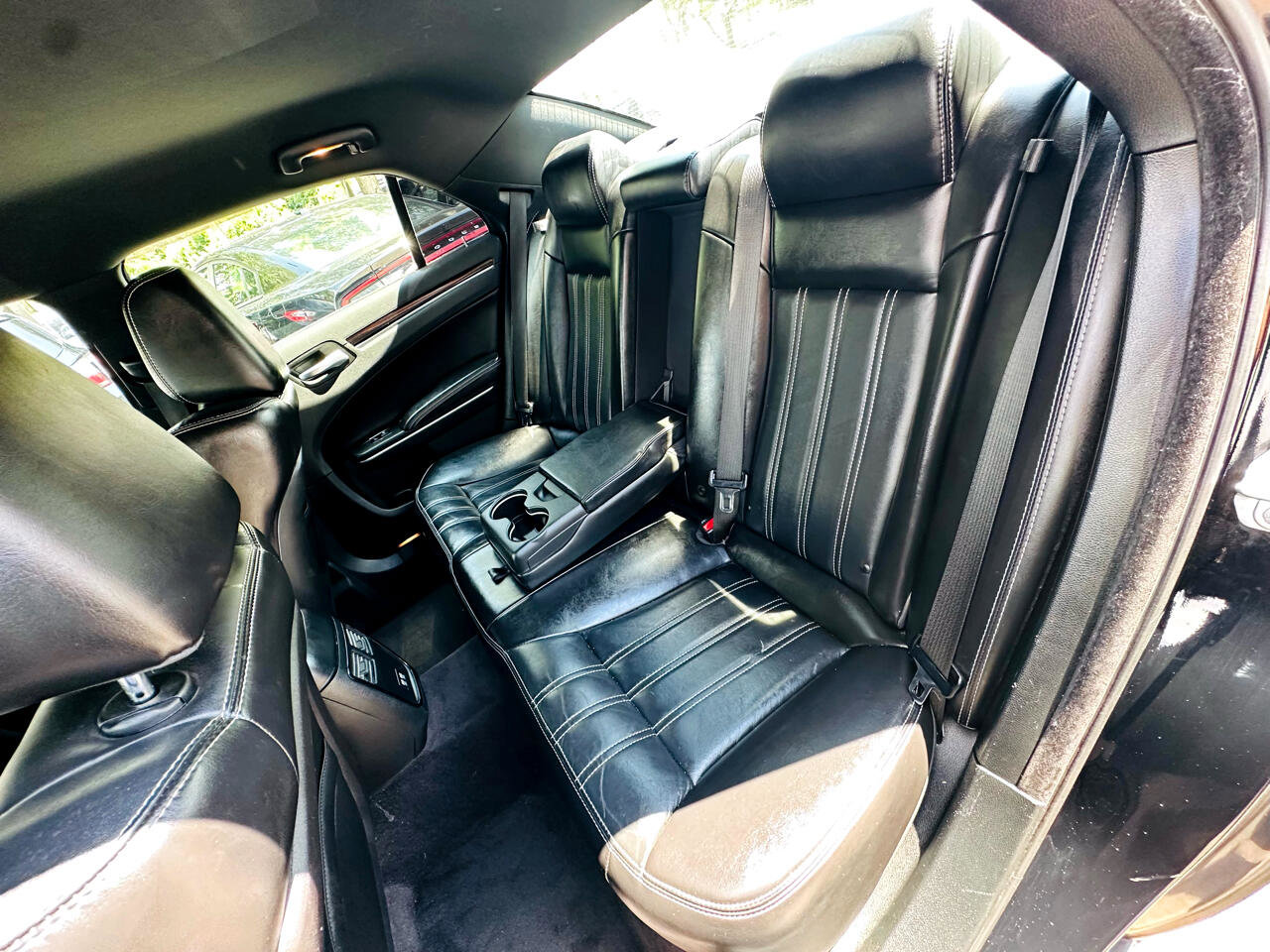 Used 2019 Chrysler 300 S image 30