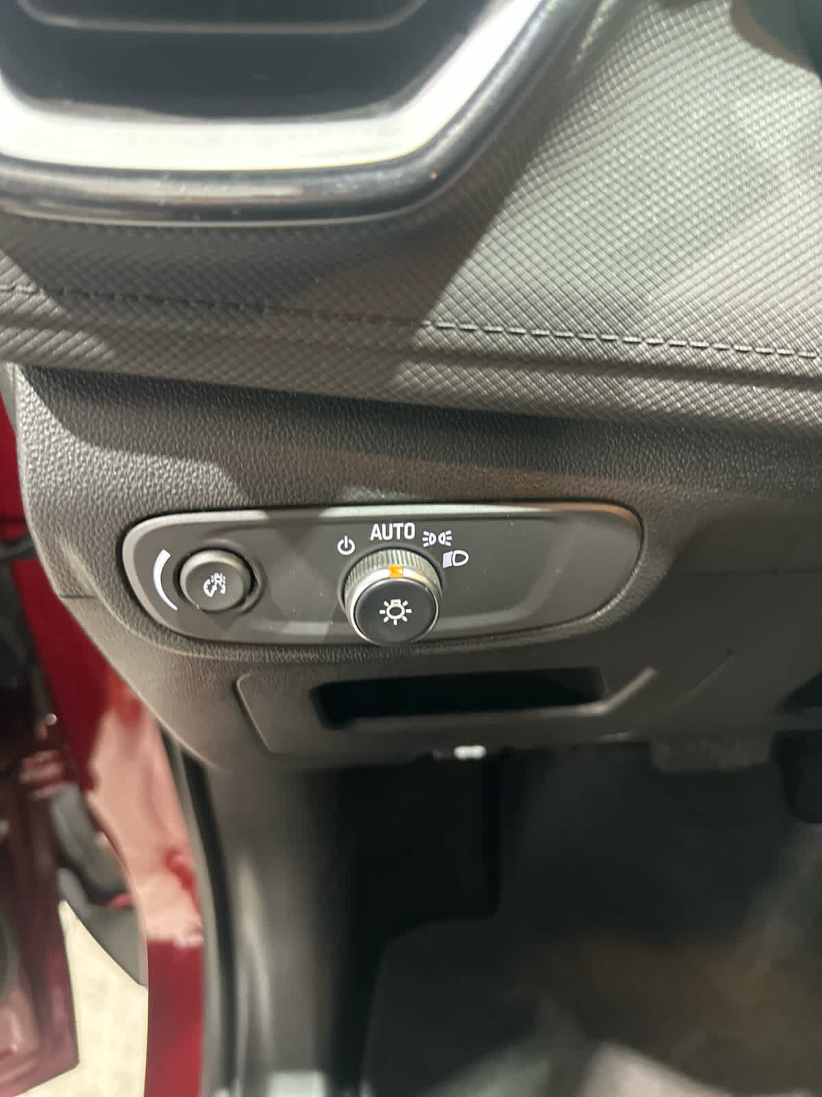 Used 2024 Chevrolet TrailBlazer LT AWD/4WD image 22