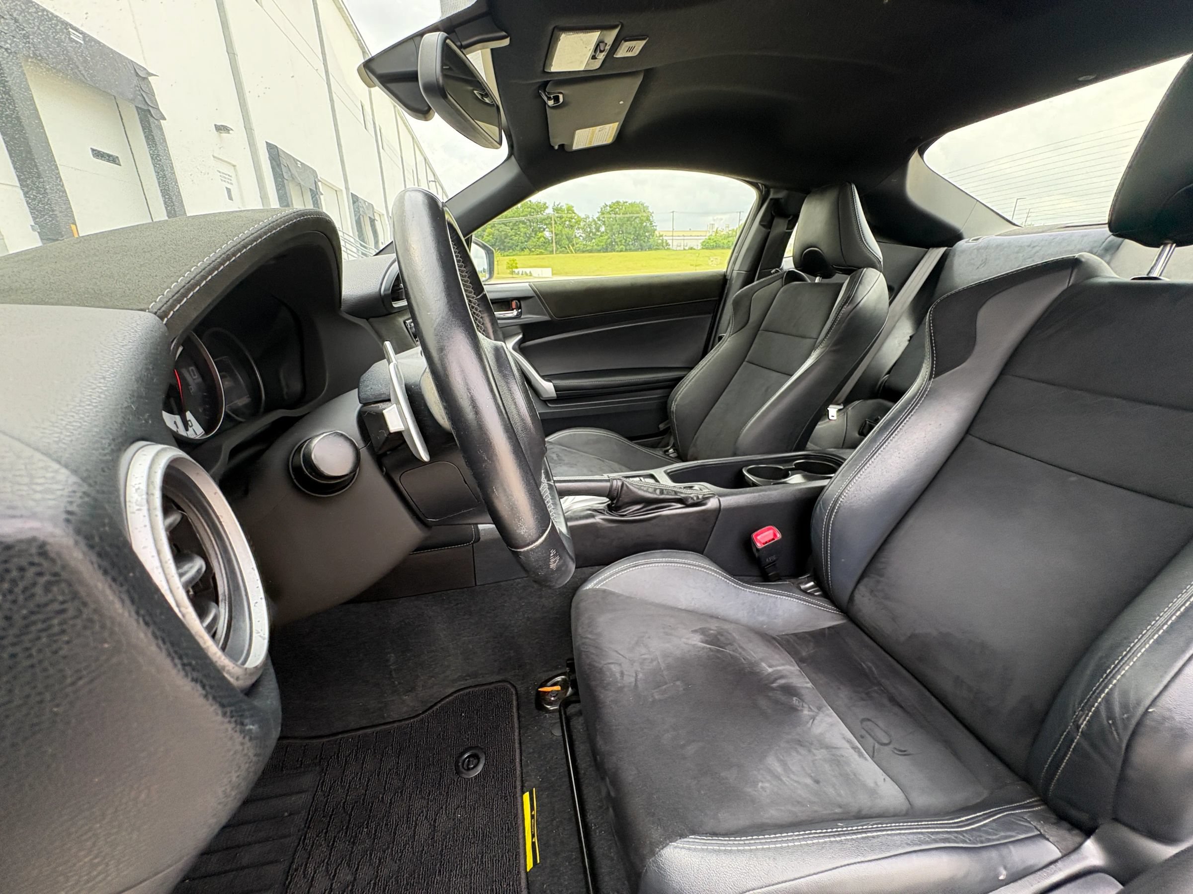 Used 2018 Toyota 86 RWD image 17