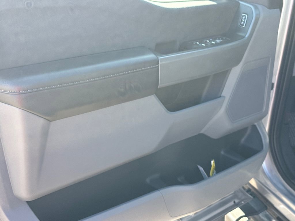 Used 2023 Ford F150 XLT w/ XTR Package image 10